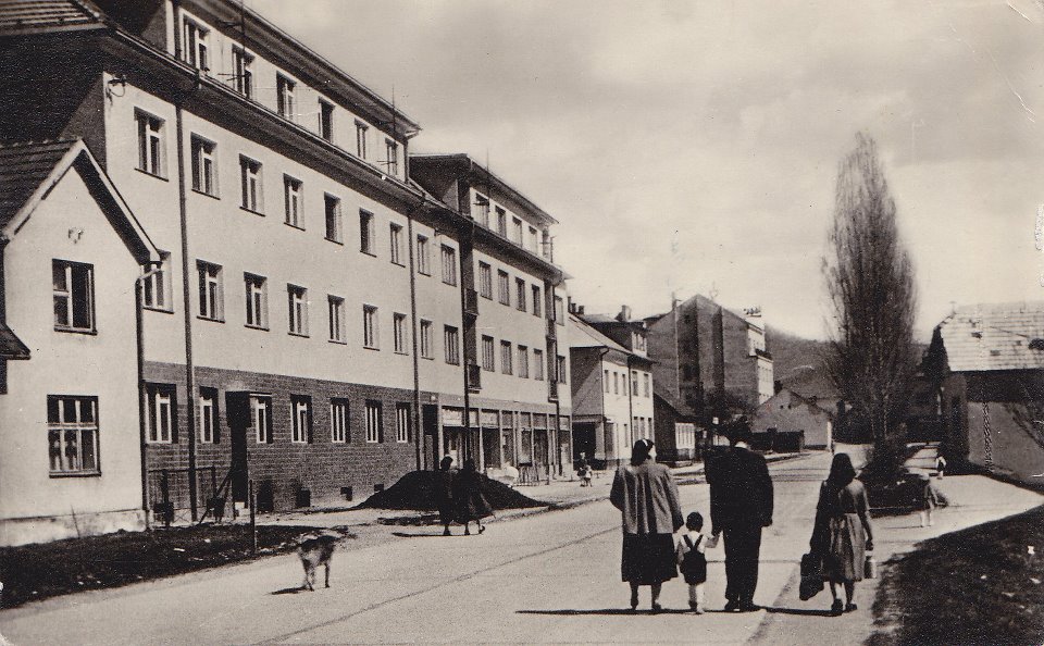 Ulica Červenej armády v 50. rokoch minulého storočia - dnes Ul. 1. mája