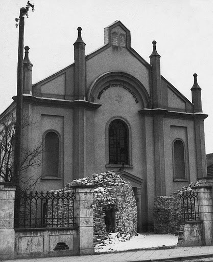 synagóga na dnešnej Moyzesovej (pešej z.) okolo r. 1940