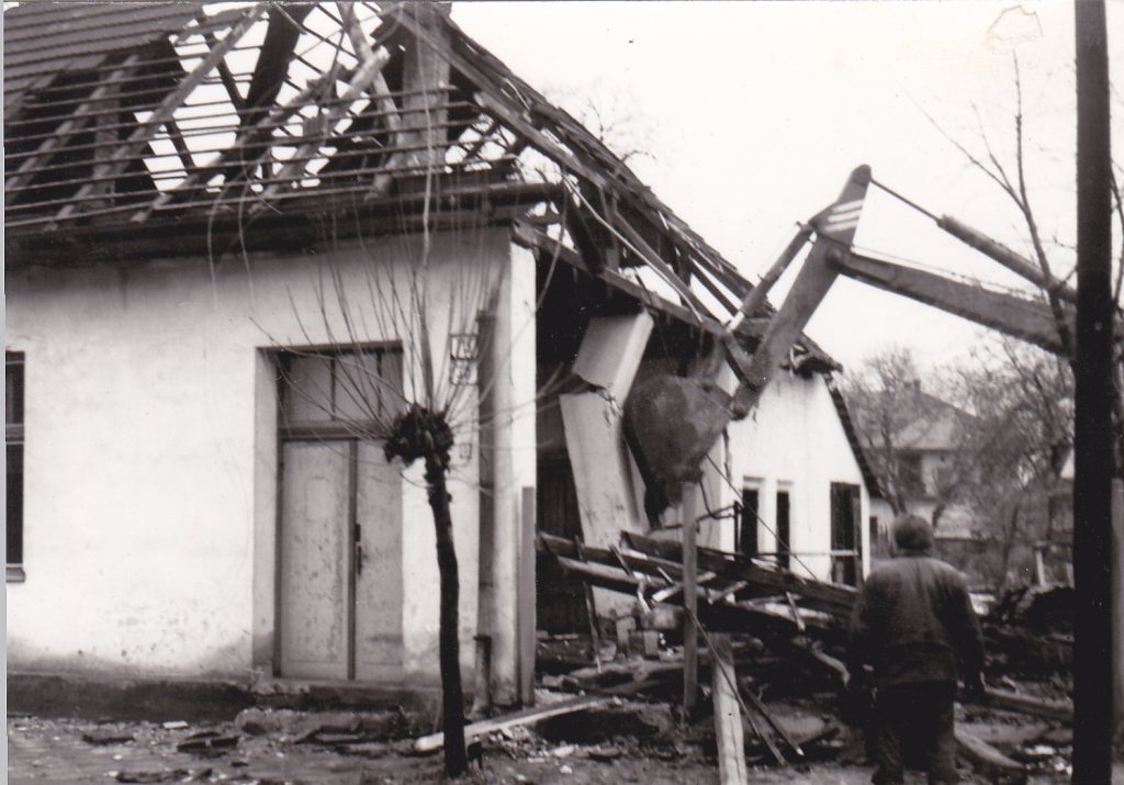 Moravska buranie Mózeho domu 1982