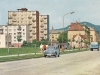 Pohľadnica z Ulice 1. mája (Červenej armády) v 60. rokoch - Autá na fotografii: osobné - Škoda 1000 MB, nákladné - Praga V3S