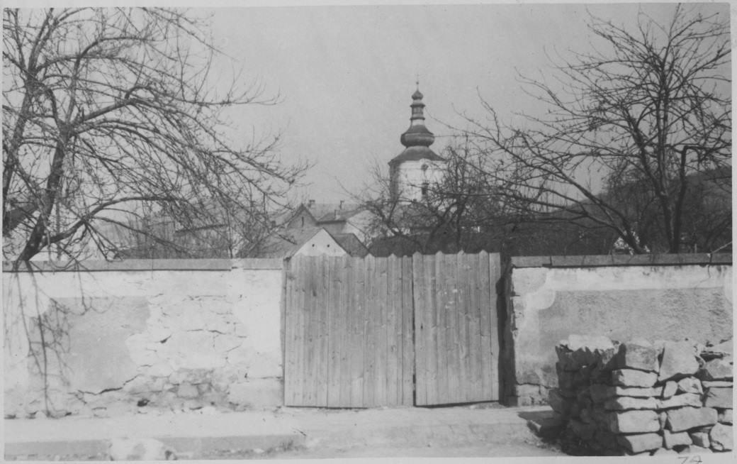Vyústenie "Súdnej uličky" na Moravskej ulici v 50. rokoch
