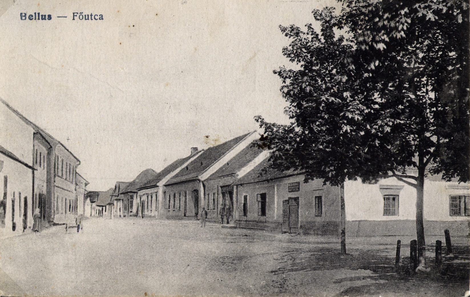 Dnešná Štefánikova ulica v Beluši na zač. 20. storočia