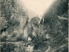 Tzv. kamenné vráta medzi Belušskými Slatinami a Mojtínom v roku 1918