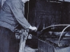Stanislav Trnka vo svojej modrotlačiarenskej dielni v Púchove, známej nielen na území Slovenska, ale i za jeho hranicami
